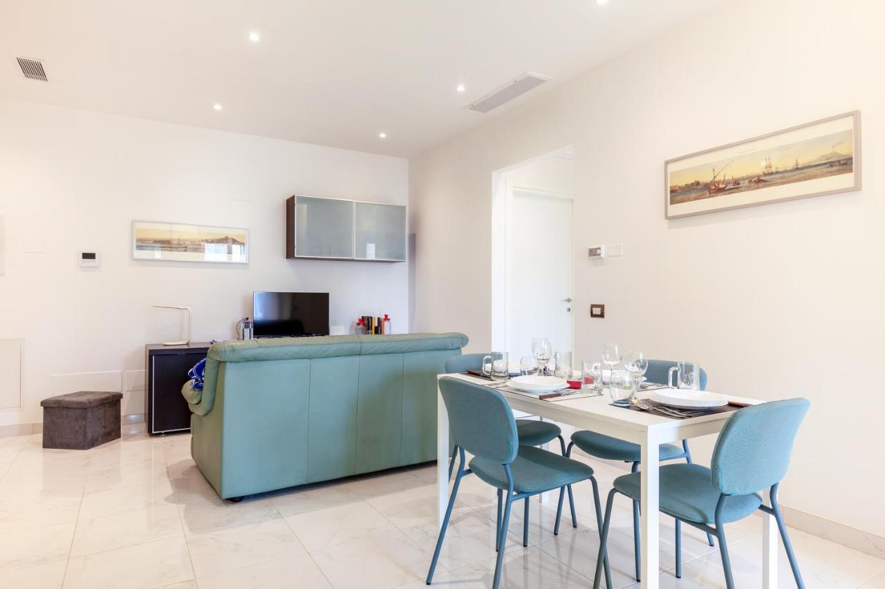 شقة Seaside Flat With Swimming Pool And Private Parking كالامْبْروني المظهر الخارجي الصورة